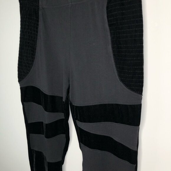 Mink‎ PINK Black  Velour Banded Leggings Size Medium - Picture 3 of 7